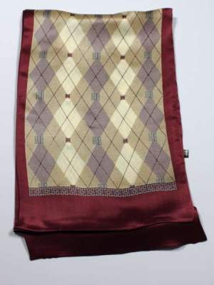 Foulard en soie pour homme losanges tons bordeaux